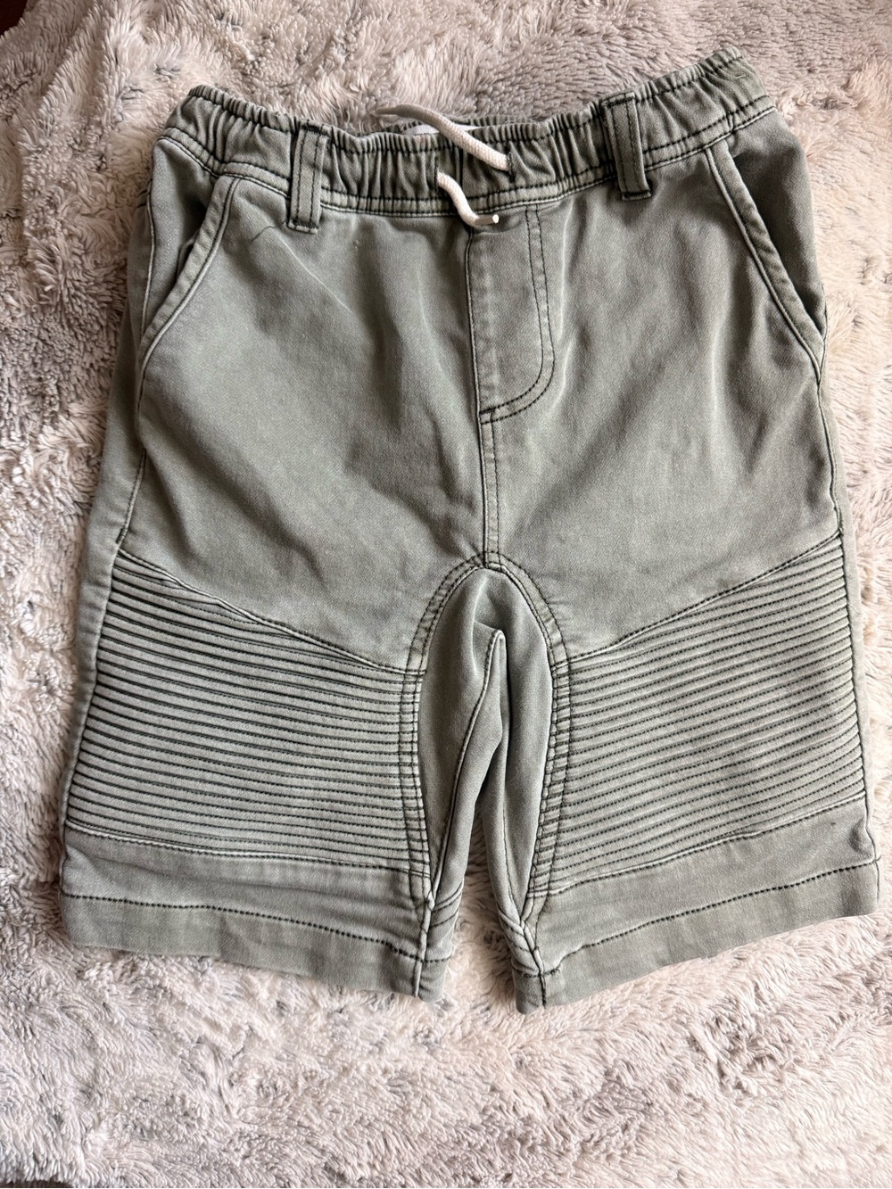 Boys Cotton On Kids shorts